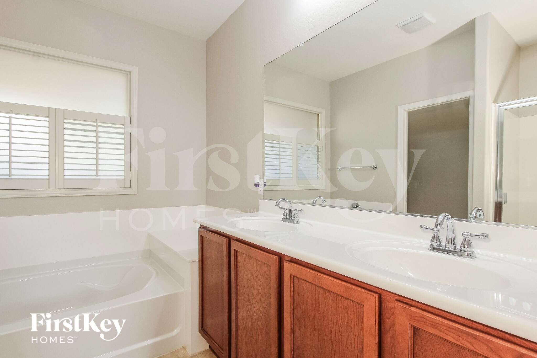 Building Photo - 23587 W Harrison Dr