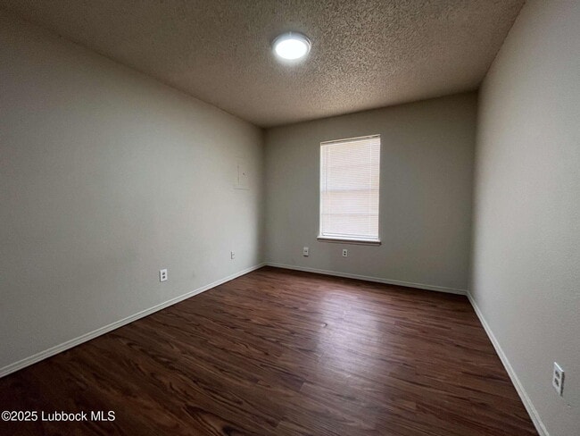 Building Photo - 7405 Waco Ave