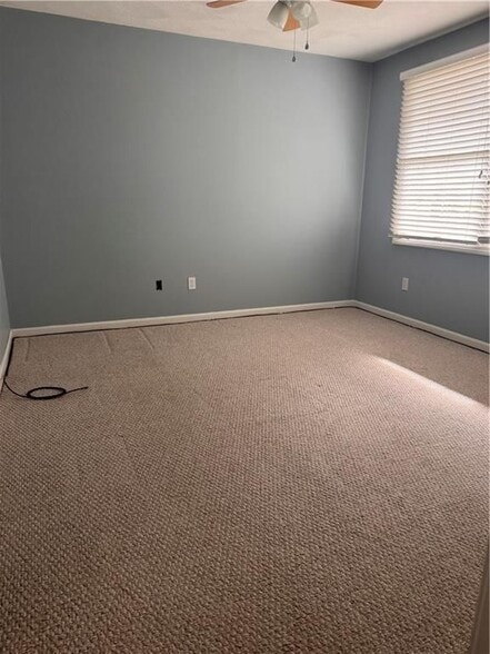 Building Photo - 92 Trellis Dr