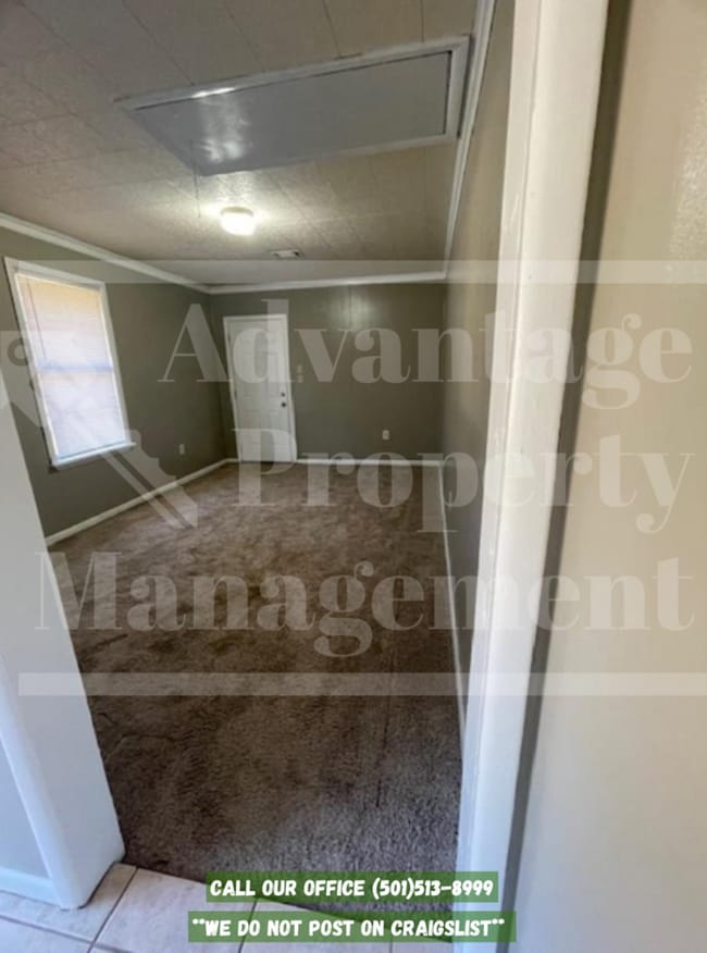 Building Photo - 9 Mdw Crk Dr