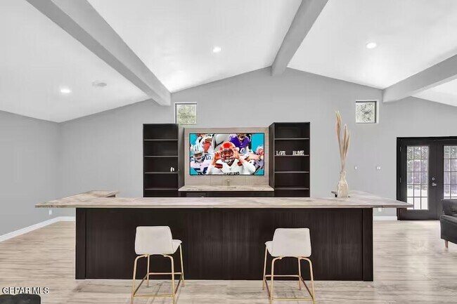 Building Photo - 9100 Parkland Dr