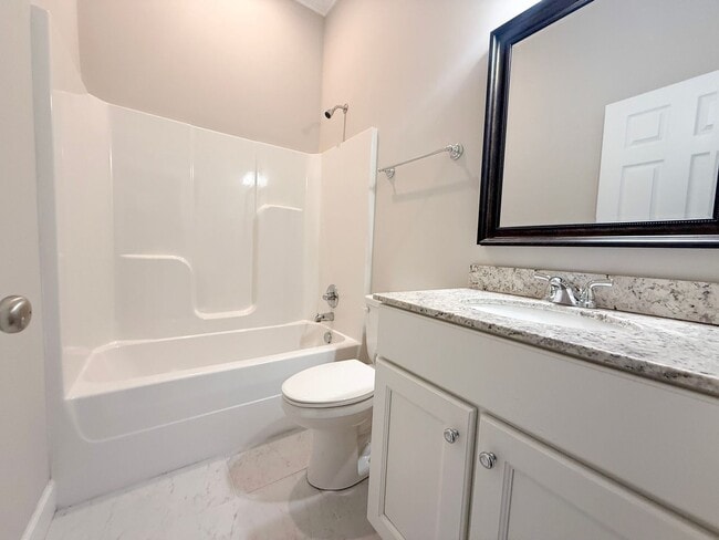 Building Photo - 2 Bedroom / 2 Bath House in Cookeville, TN!