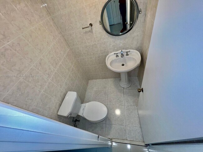 Building Photo - 2750 NE 183rd St