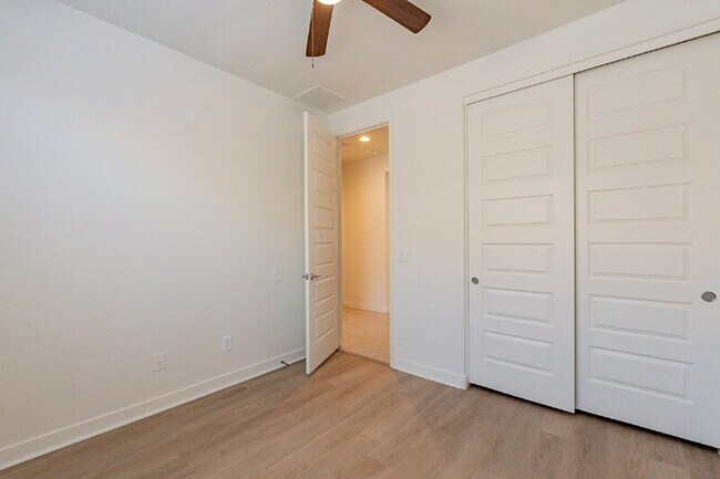Building Photo - 3742 S 64th Dr