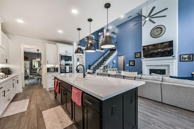 Building Photo - 27208 Starry Oaks Dr
