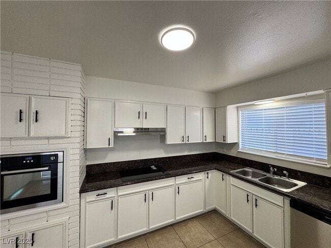 Building Photo - 2539 Winterwood Blvd