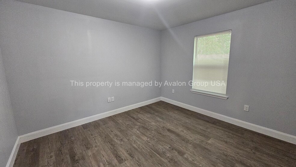 Building Photo - 1978 Solomon St