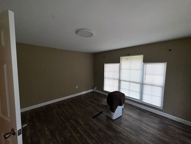 Building Photo - Cozy & Private 3-Bedroom Duplex Rental in Ocala