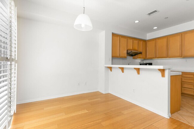 Building Photo - Paseo del Sol Charmer with Private Yard and Community Pool