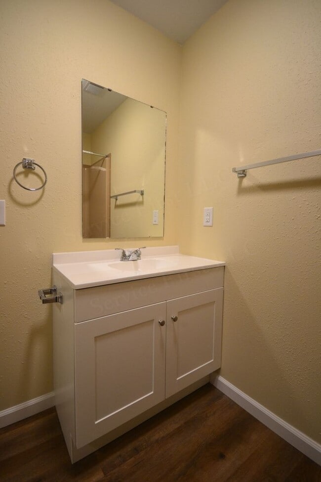 Building Photo - Pike Apartments