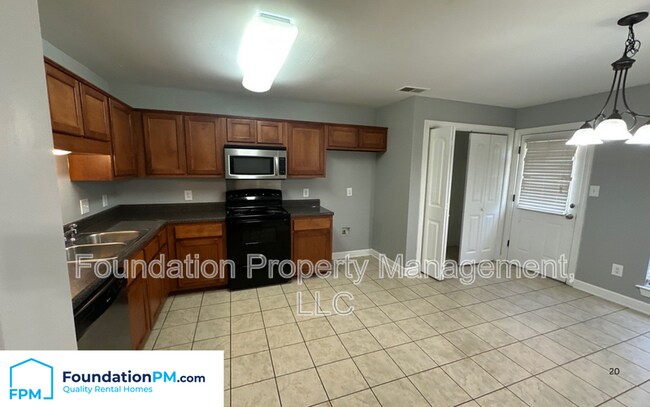 Building Photo - 3820 Farm Gate Cove