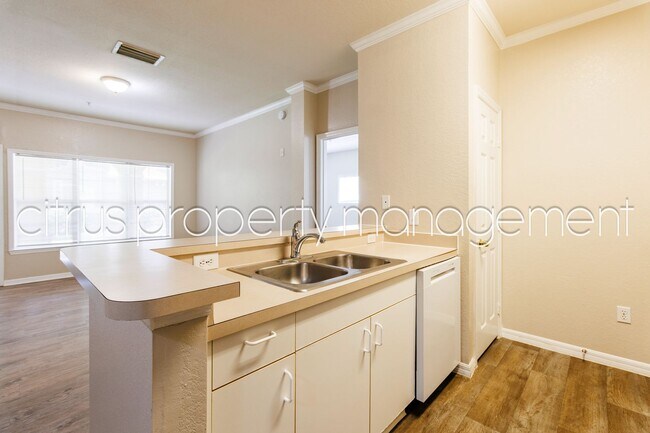 Building Photo - 2/2 Condo in Millenia Available Now