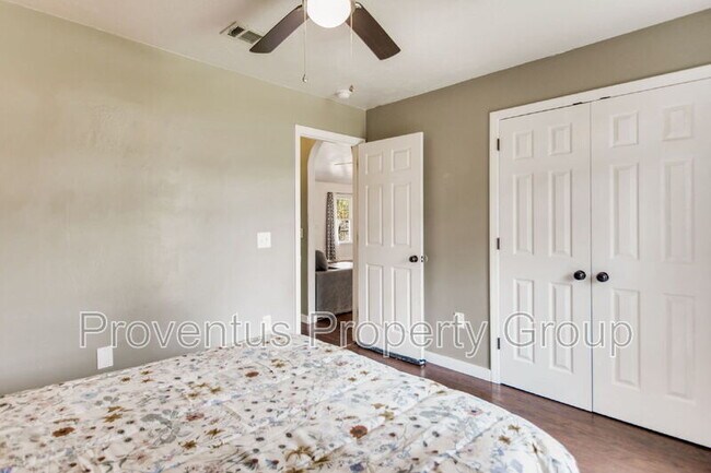 Building Photo - 3661 London Rd