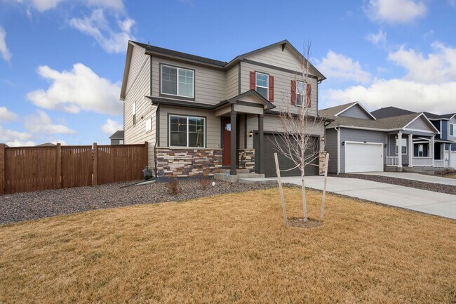 Building Photo - Ideally Located Modern 4-Bedroom Home