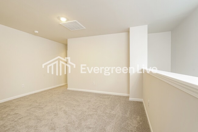 Building Photo - 5597 Hydrangea St