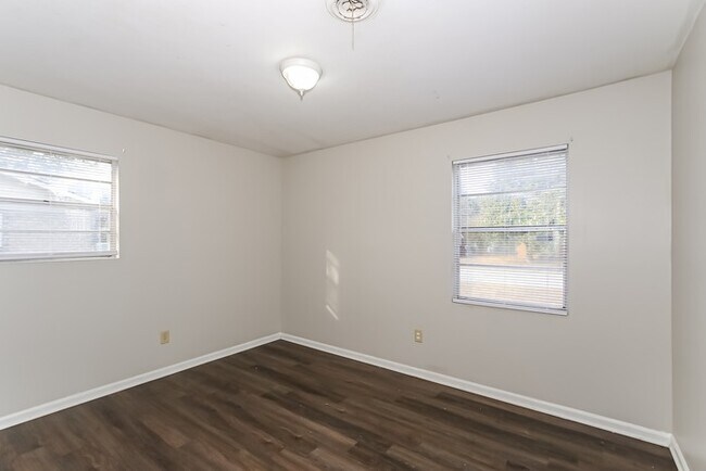 Building Photo - Charming Brick Ranch in Augusta, GA