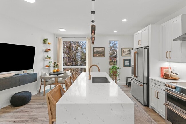 Building Photo - 3725 Butler St