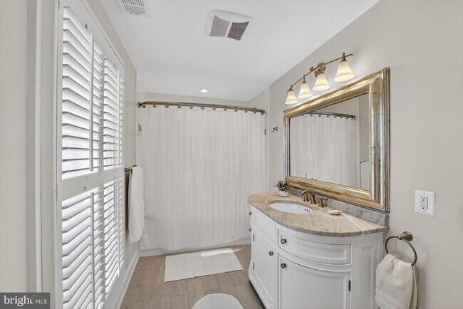 Building Photo - 5115 Cape Cod Ct