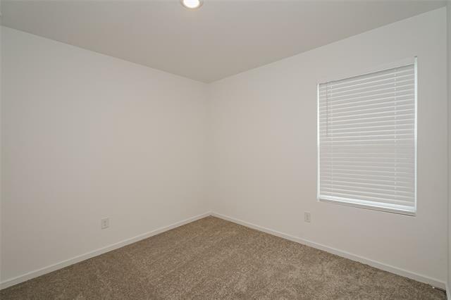 Building Photo - 1124 Tufted Dr