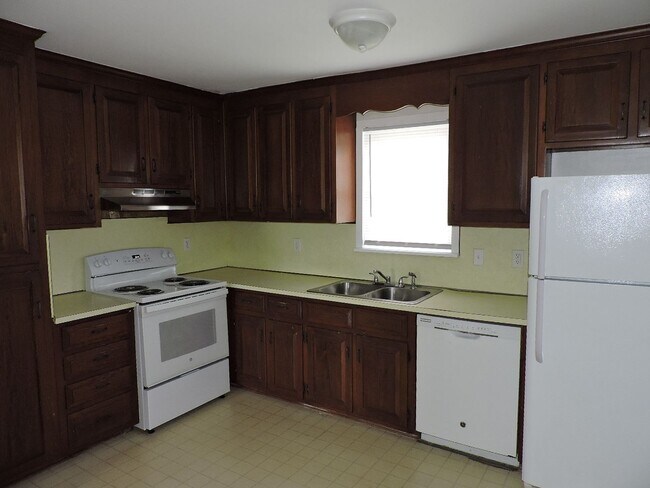 Building Photo - 1569 Greate Rd
