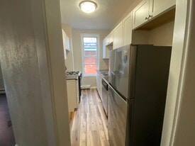 galley kitchen - 1509 12th St