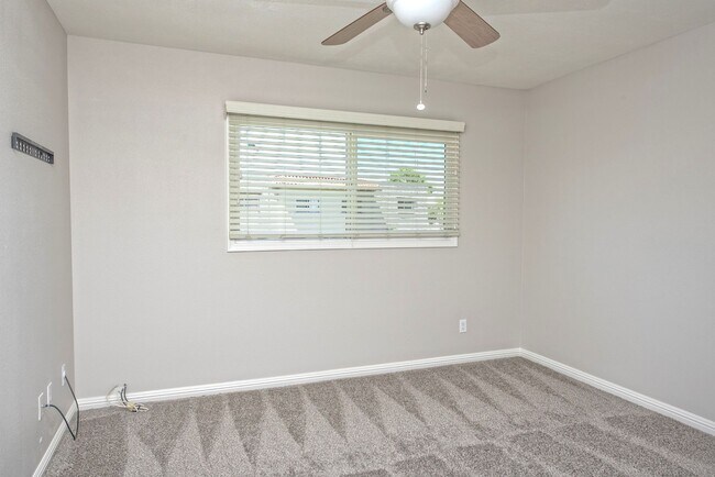 Building Photo - 6841 E Osborn Rd