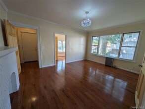 Building Photo - 205-11 110th Ave