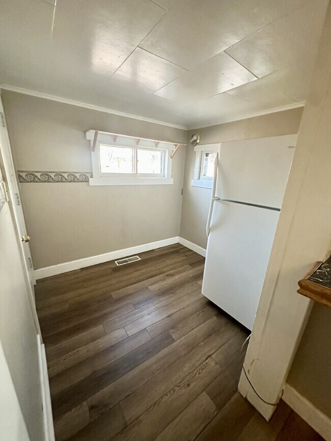 Building Photo - 2610 Snyder Ave