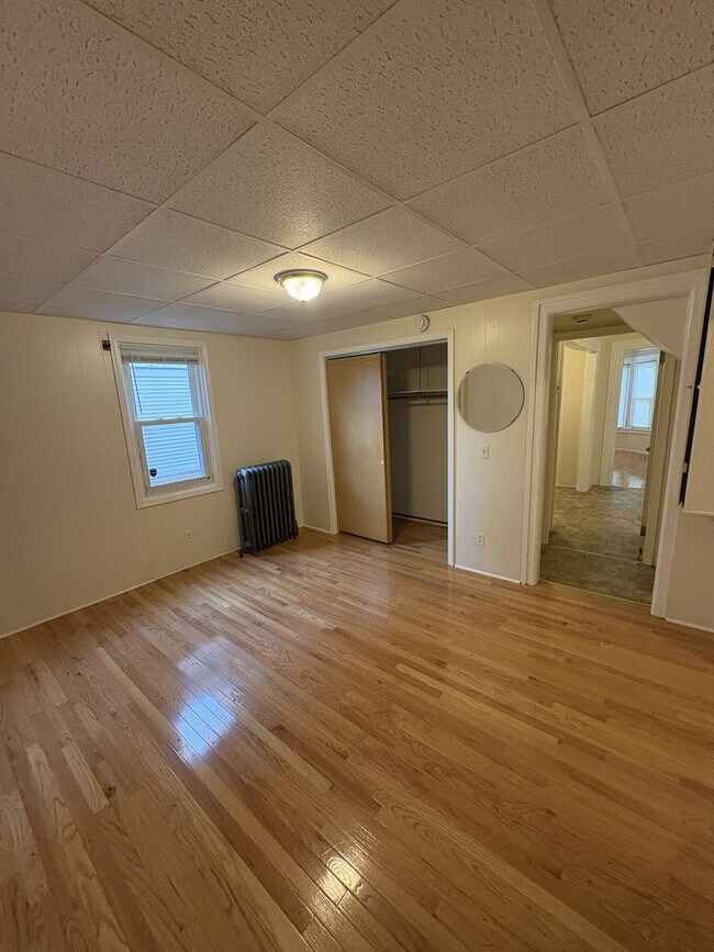 Building Photo - 63 Langslow St