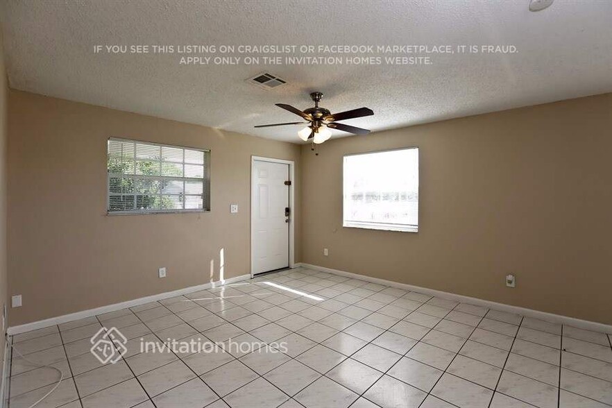 Building Photo - 11520 SW 193rd St