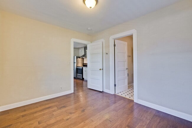 Building Photo - Cute and Cozy 1BR/1BA near downtown Sunnyvale