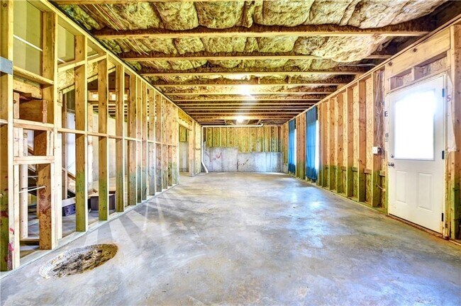 Building Photo - 5193 Woodline View Ln