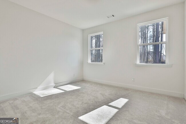 Building Photo - 11 Alcovy Trl