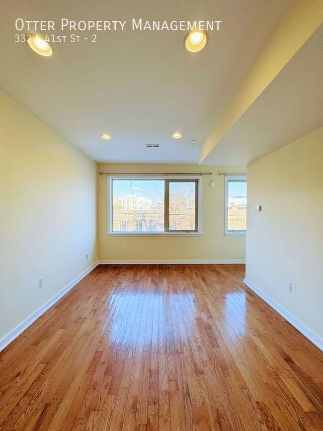 Building Photo - 332 N 41st St