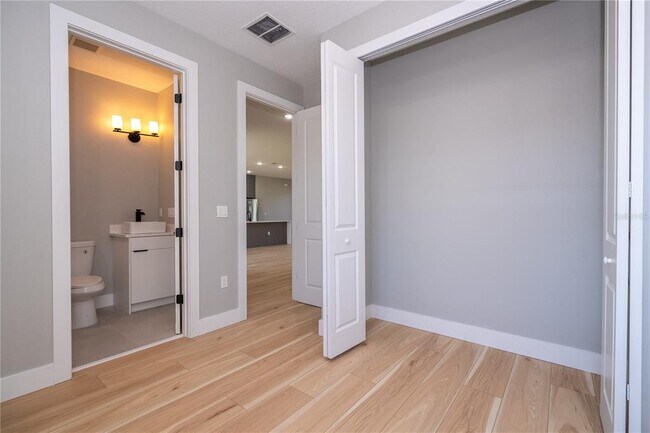 Building Photo - 70 McDill Dr