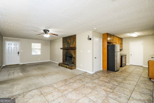 Building Photo - 5850 Bearing Way