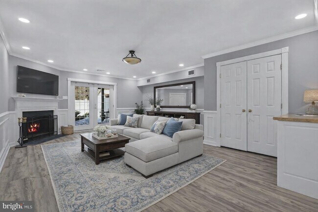 Building Photo - 2828 Beckon Dr