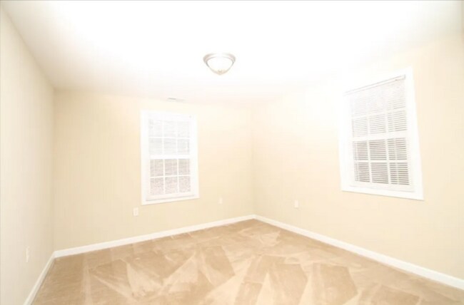 Building Photo - 3 BEDROOM HOME IN SENECA SC FOR RENT