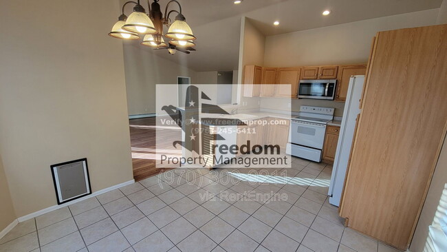 Building Photo - 736 Galena Dr