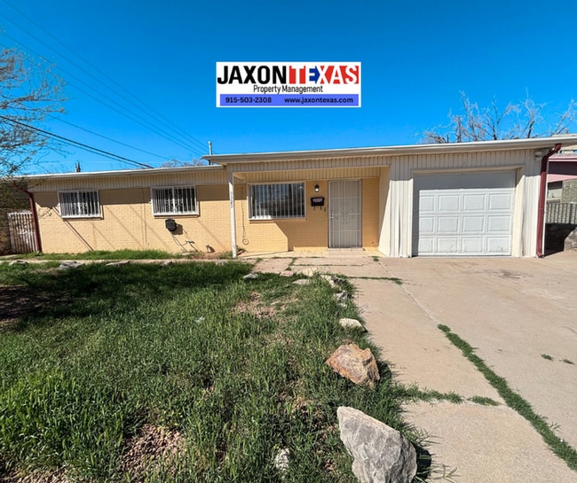 Building Photo - 9329 Roanoke Dr