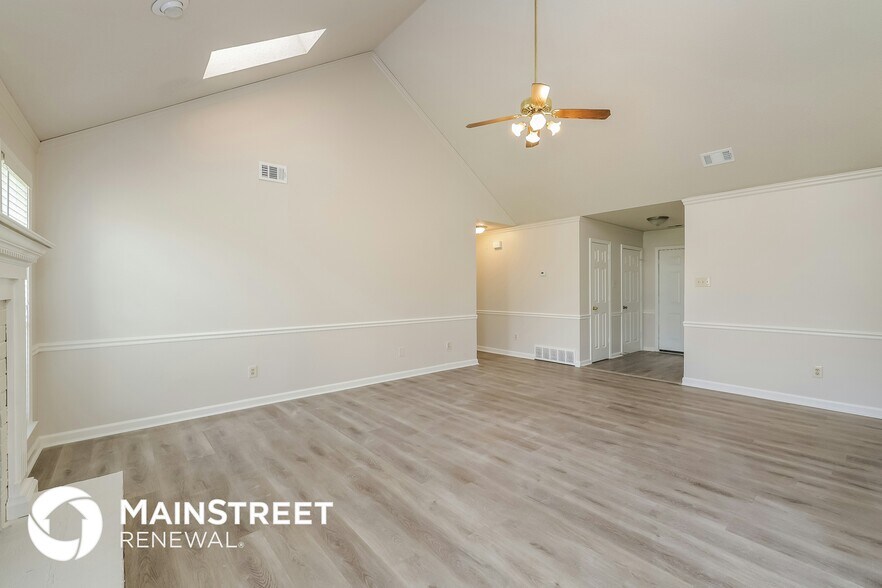Building Photo - 7325 English Cove