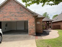 Building Photo - 12335 Shorehan Ct