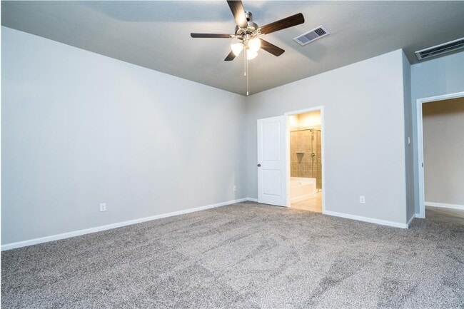 Building Photo - 5502 Pleasant Falls Dr