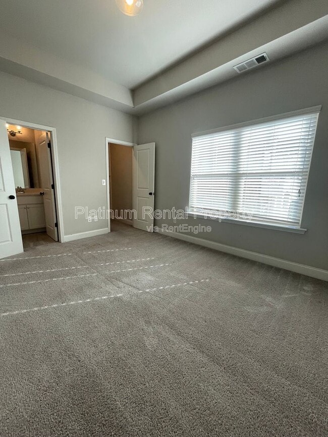 Building Photo - 1236 Stone Castle Cir