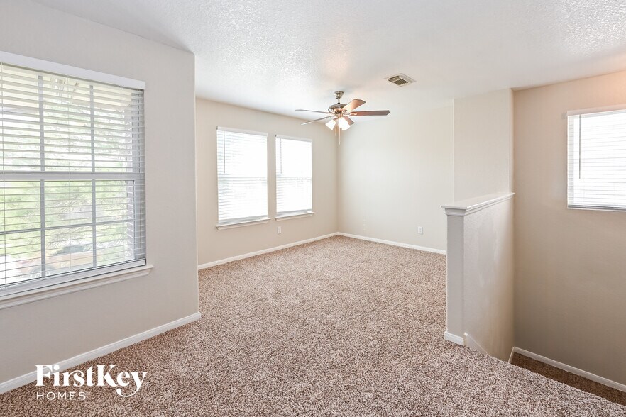 Building Photo - 25106 Twister Tr