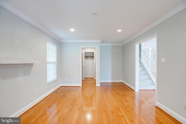 Building Photo - 5610 Gosling Ct