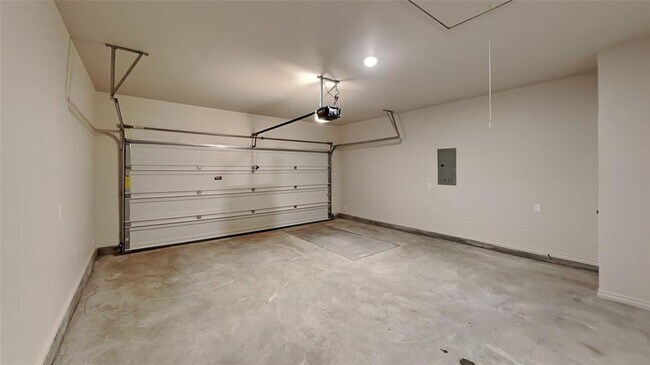 Building Photo - LUXURY BRAND NEW 1 Bedroom 2 Bathroom Cottage in 55+ Community in Warr Acres, Ok (Gated Community)
