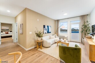 Building Photo - 431 Dr Martin Luther King Jr Blvd