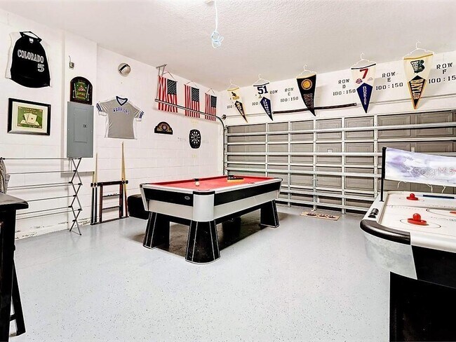 Building Photo - 153 Vizcay Way