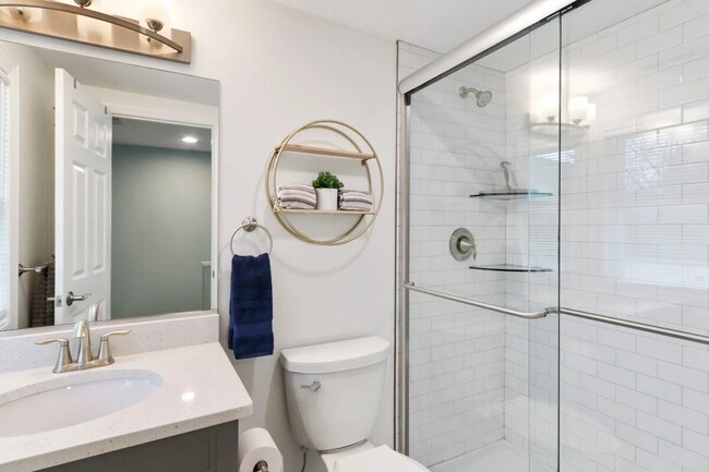 Building Photo - Historic Downtown Lake Geneva Carriage House – Available for Monthly & Mid-Term Rentals